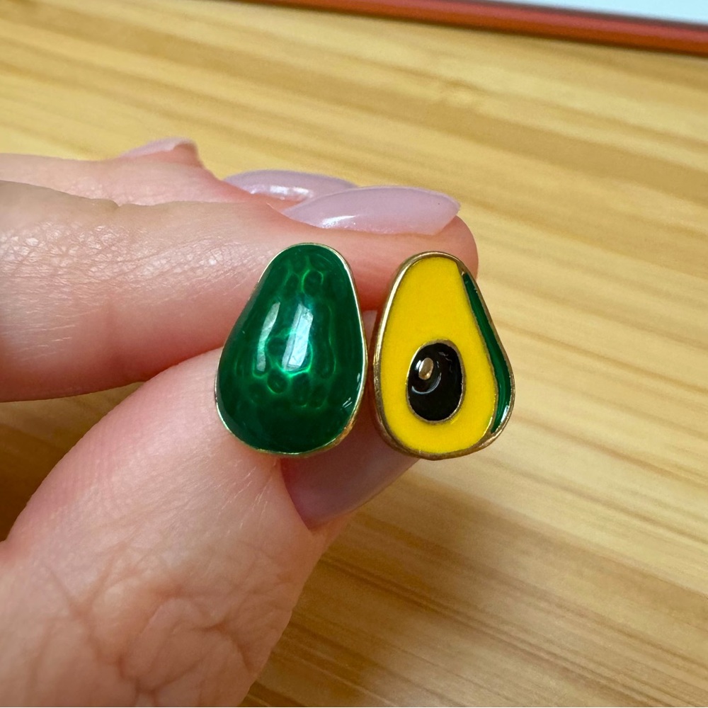 Avocado stud earrings new
